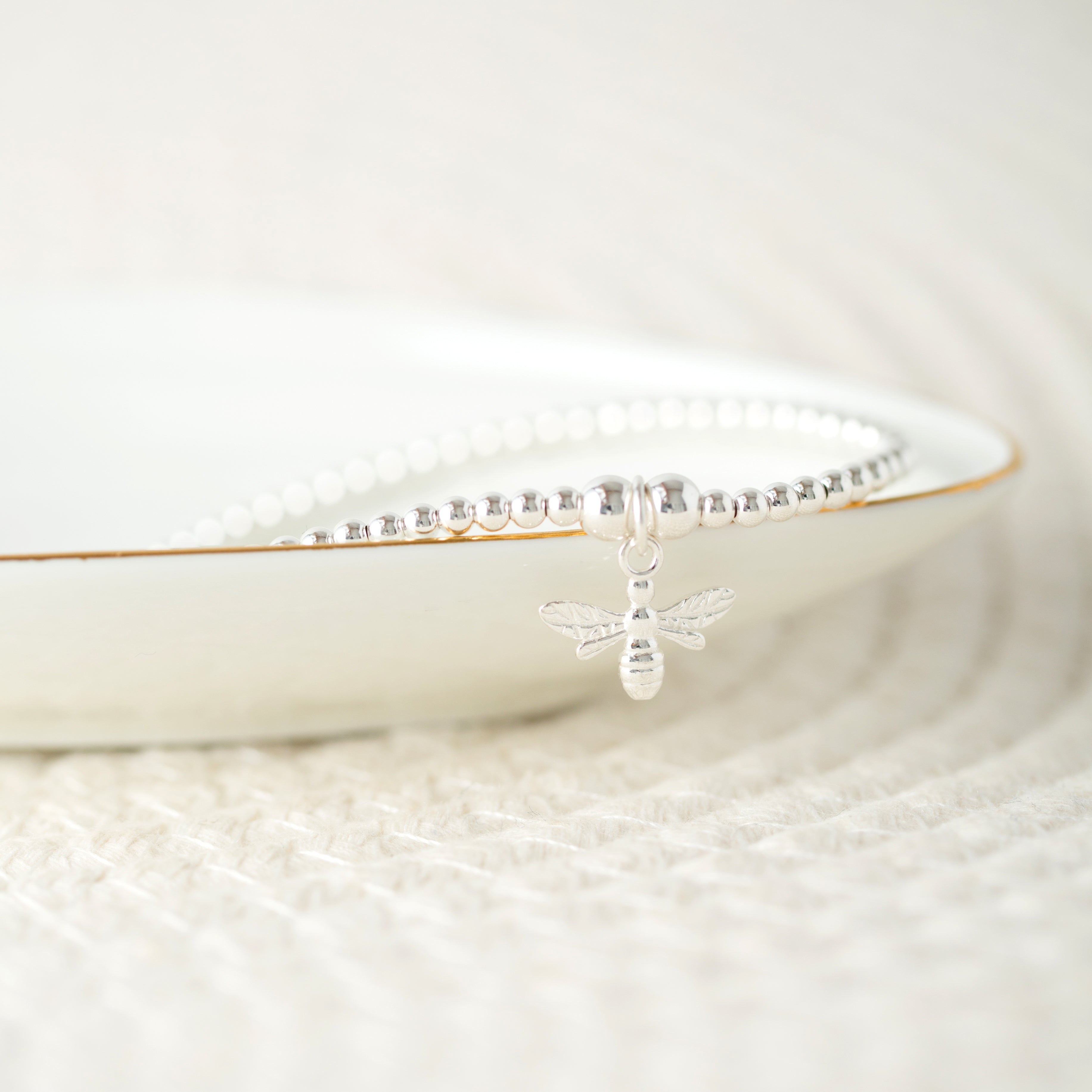 Bee beaded bracelet