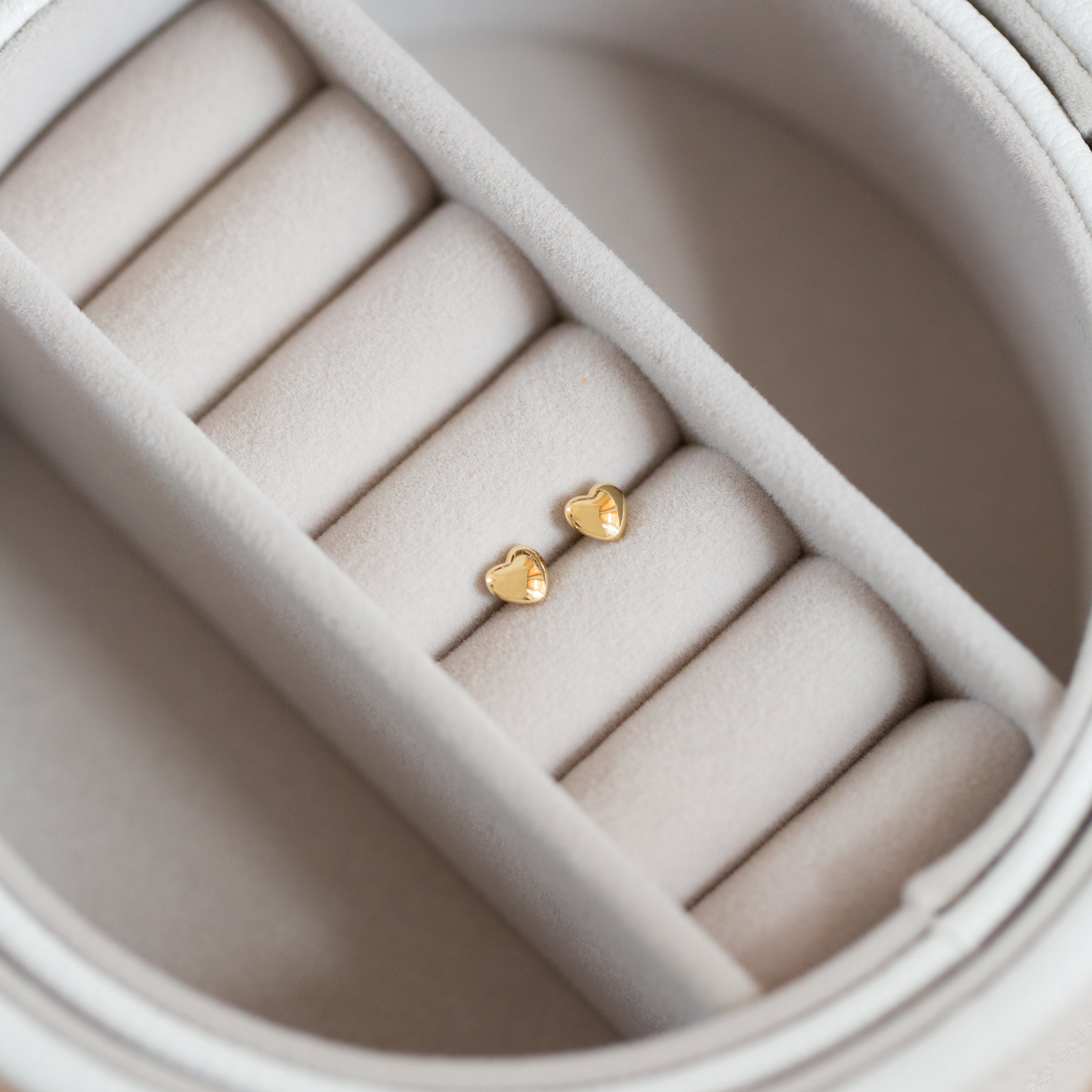 Gold heart studs