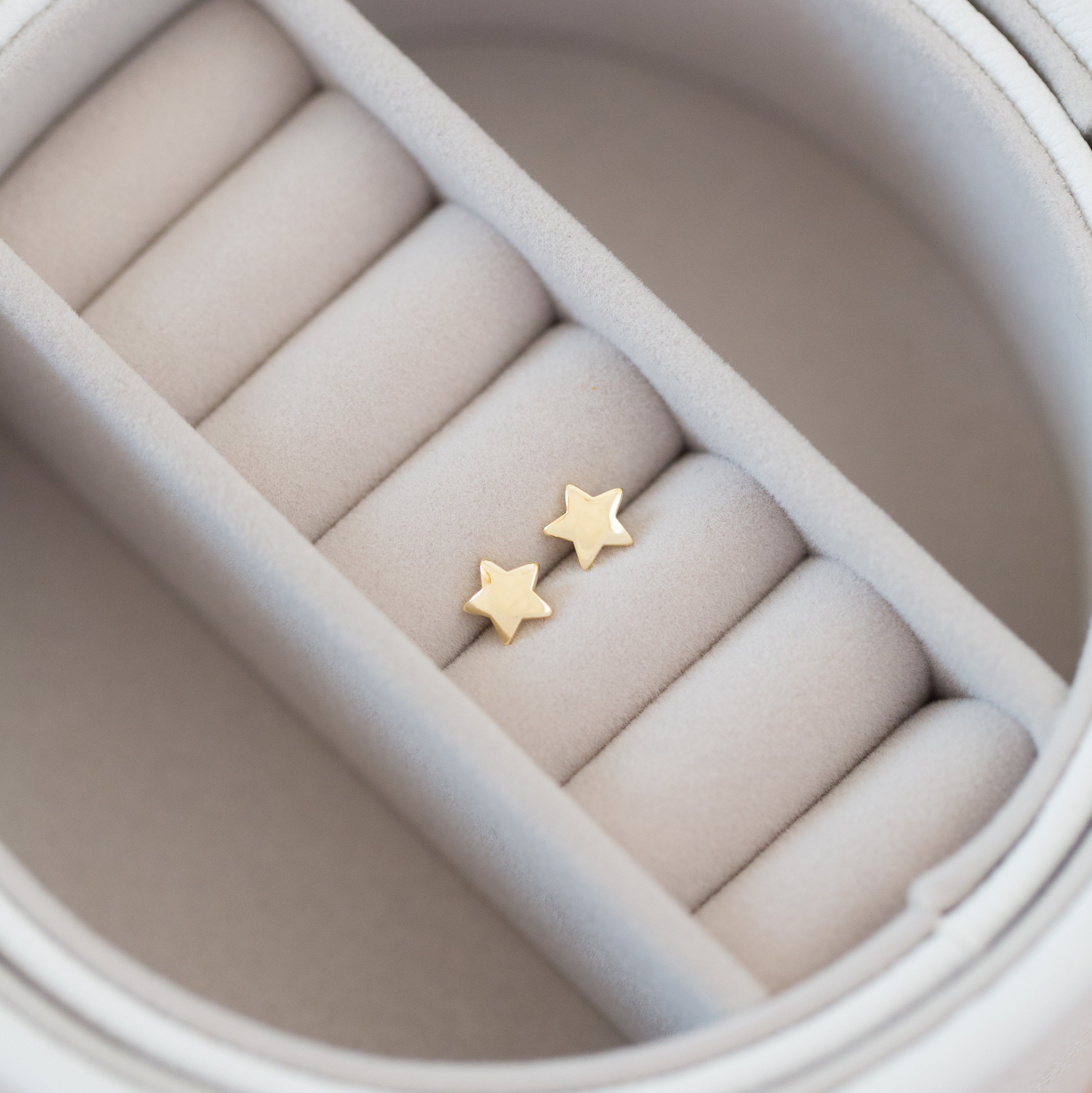 Gold star studs