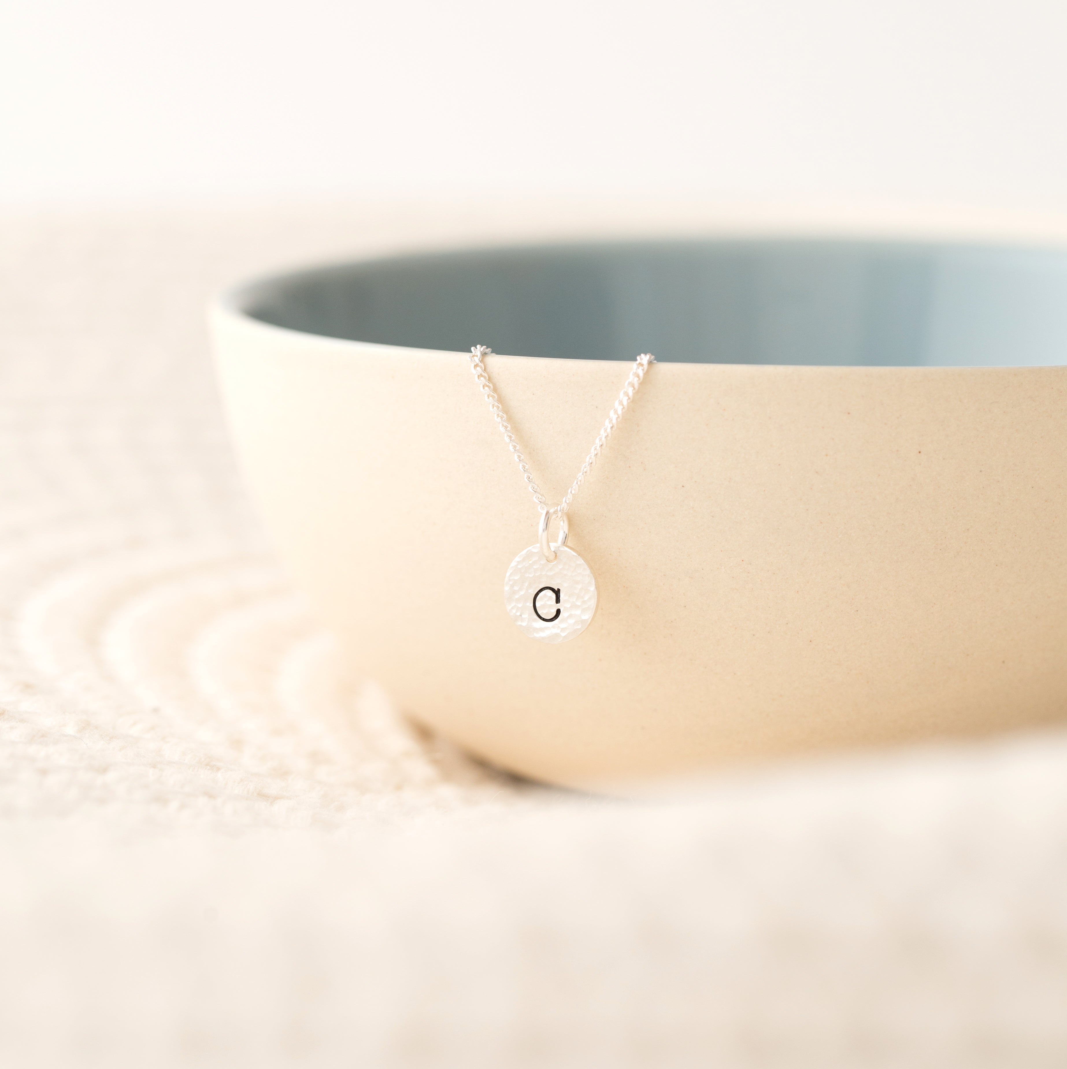 Hammered mini disc necklace