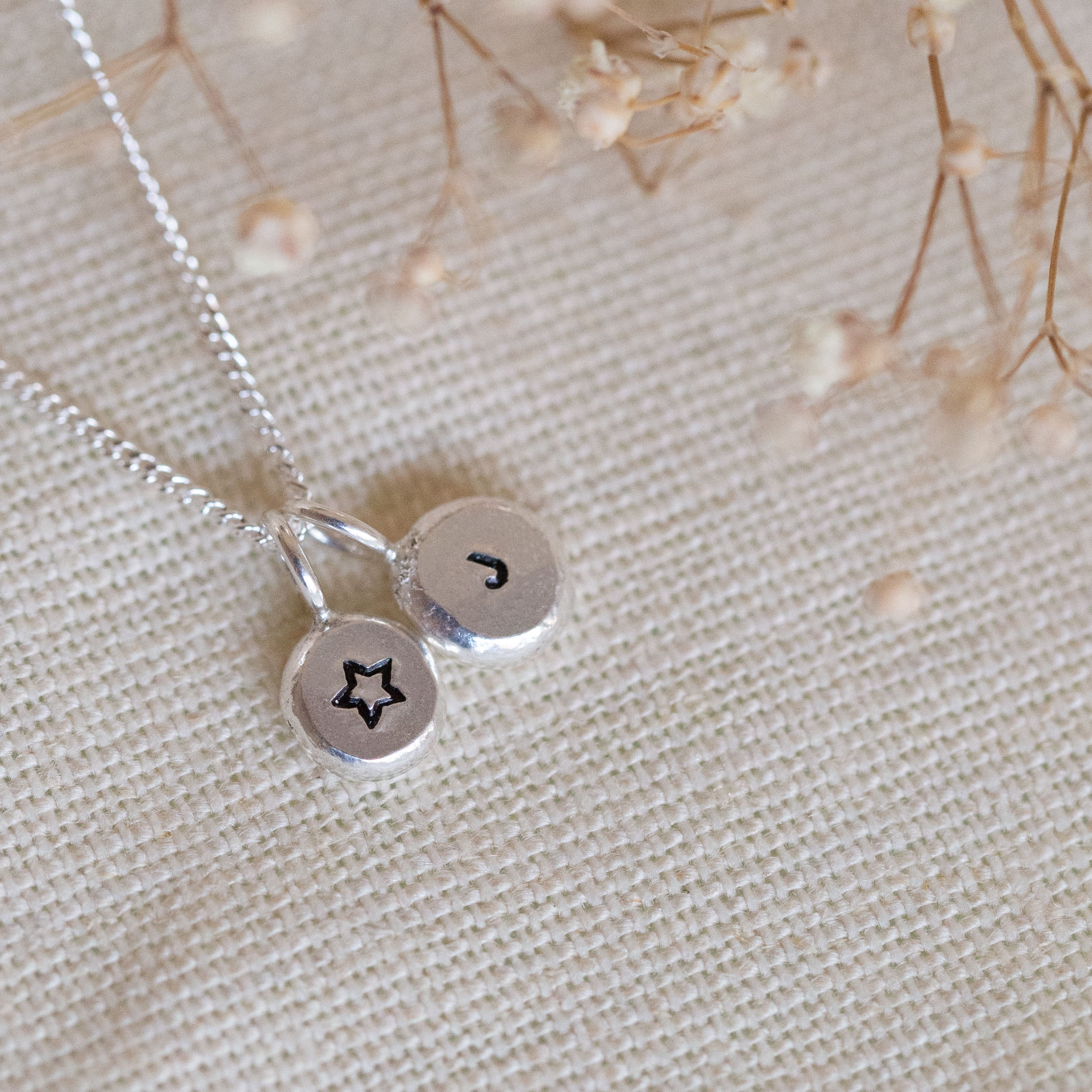 Pebble necklace