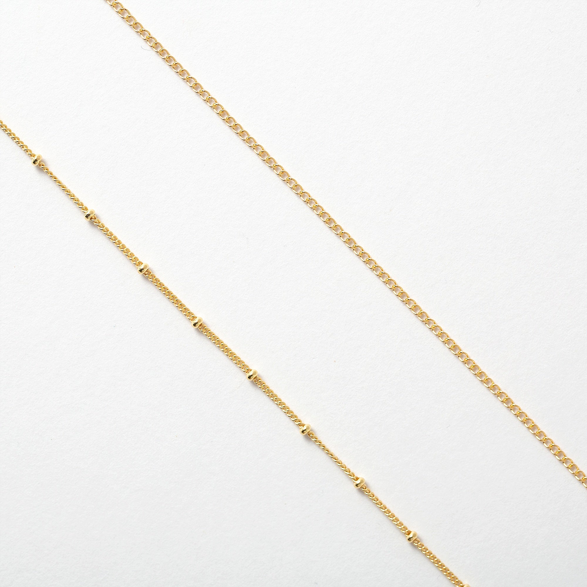 Gold midi disc necklace