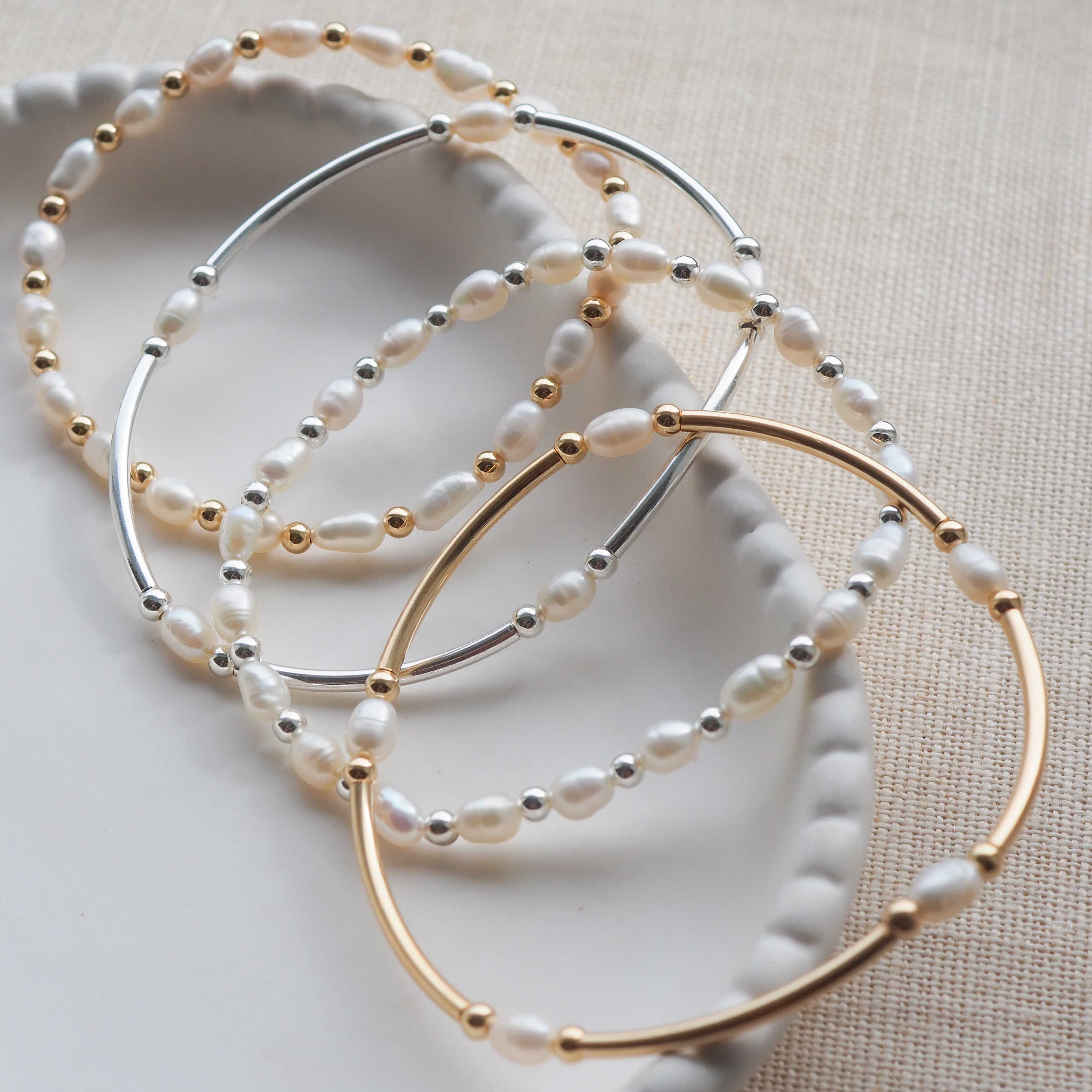 Gold pearl bracelet