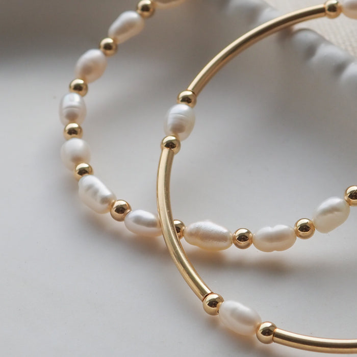 Gold pearl bracelet