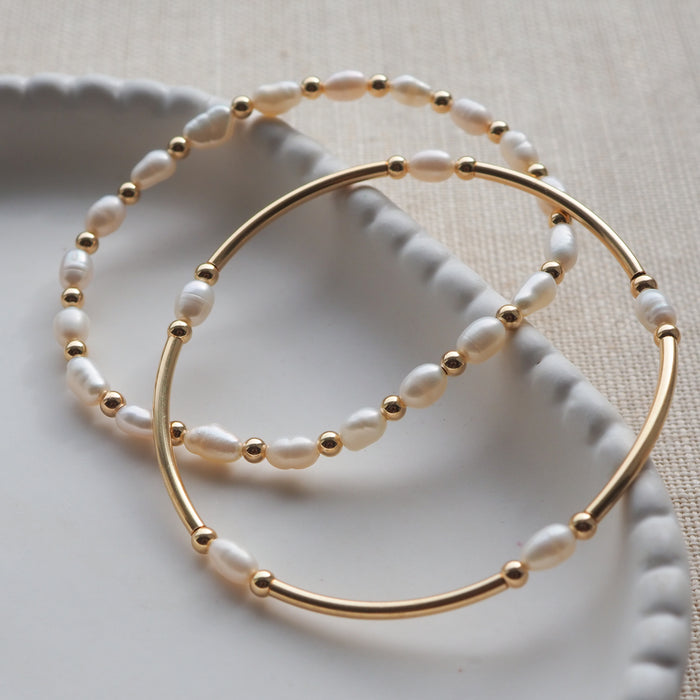 Gold pearl bracelet