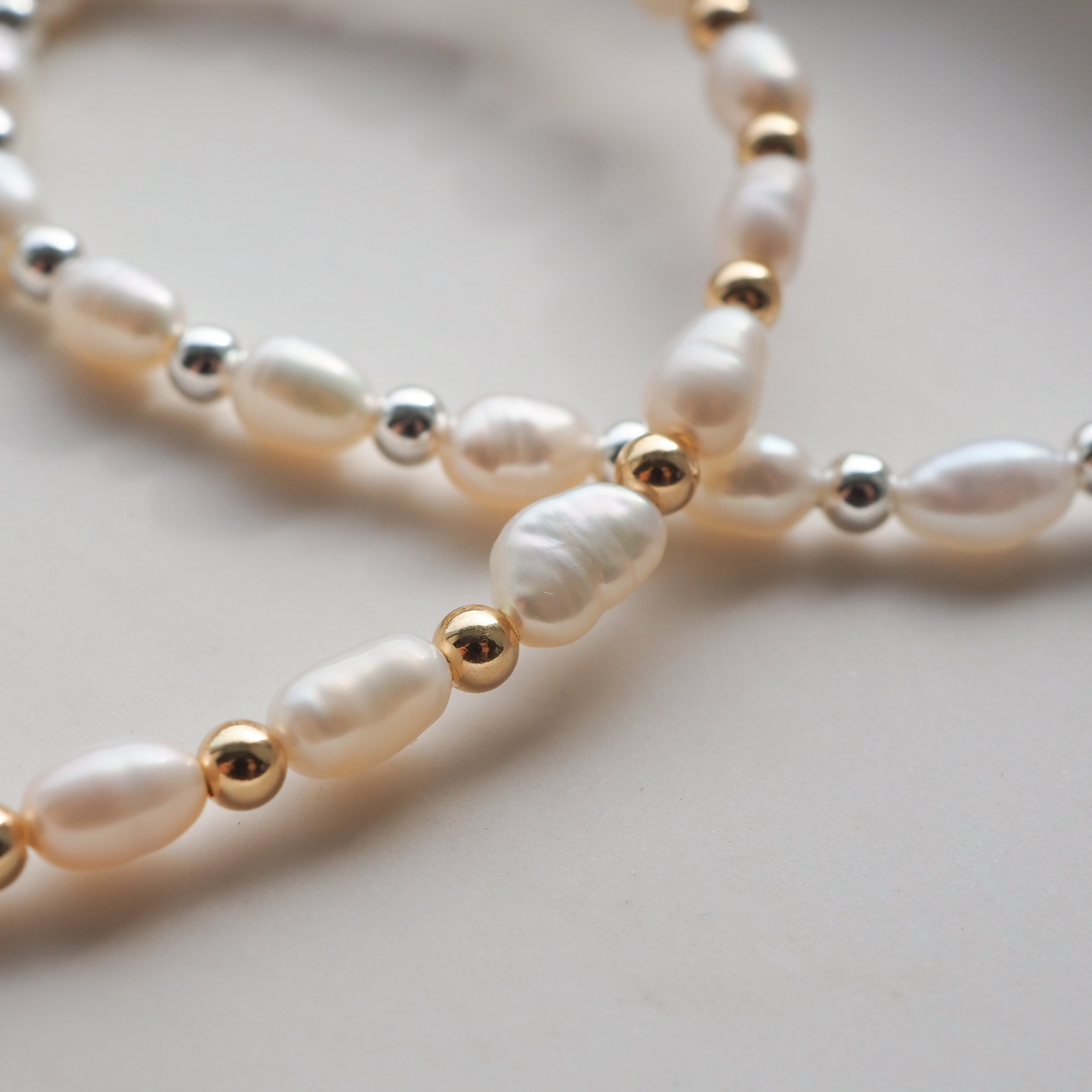 Gold pearl bracelet