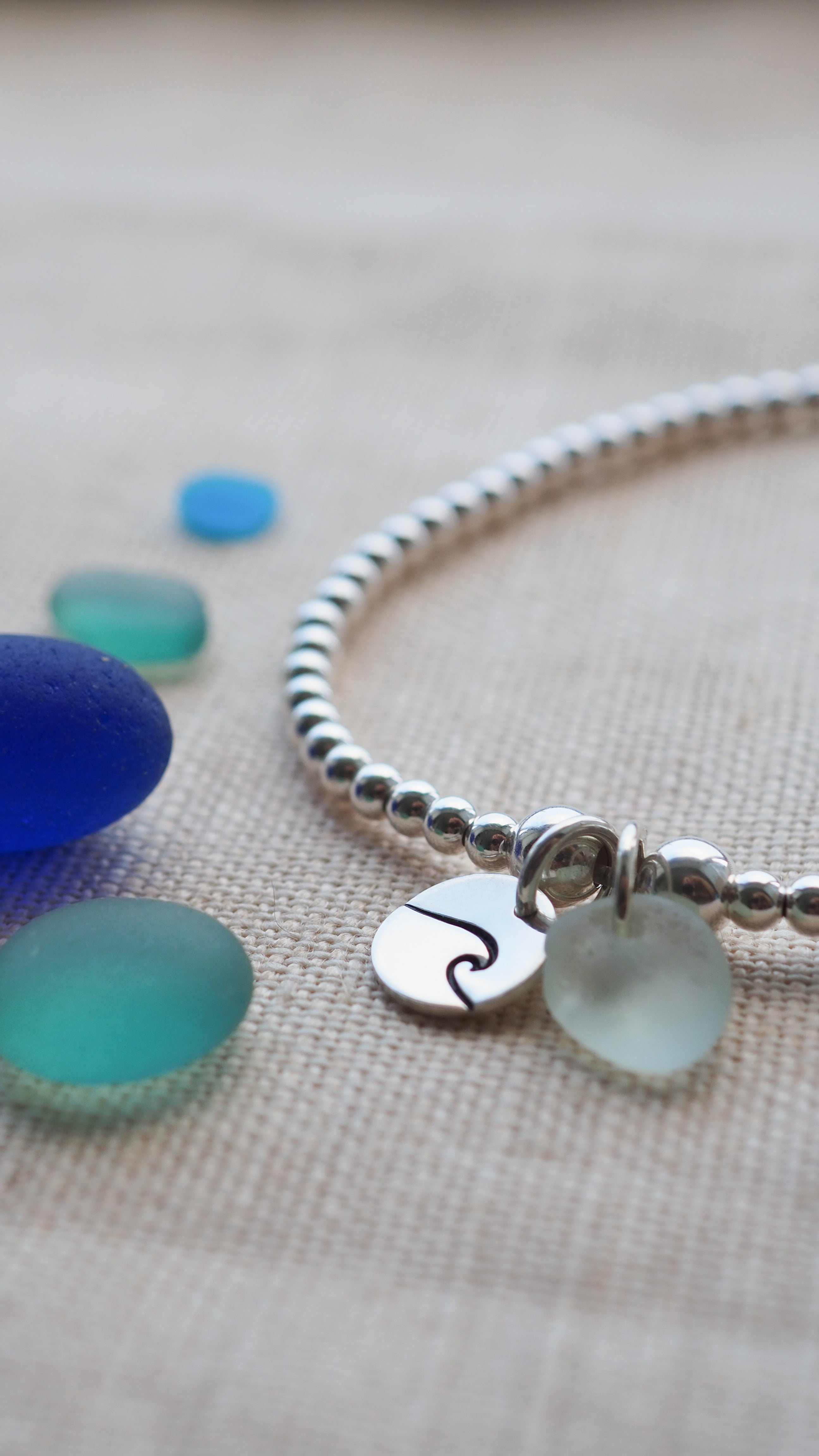 Wave & sea glass mini silver disc beaded bracelet