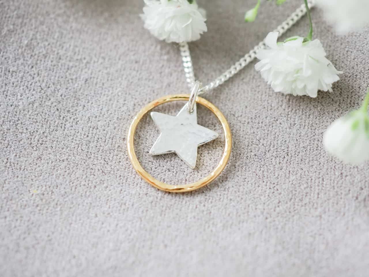 Gold halo necklace