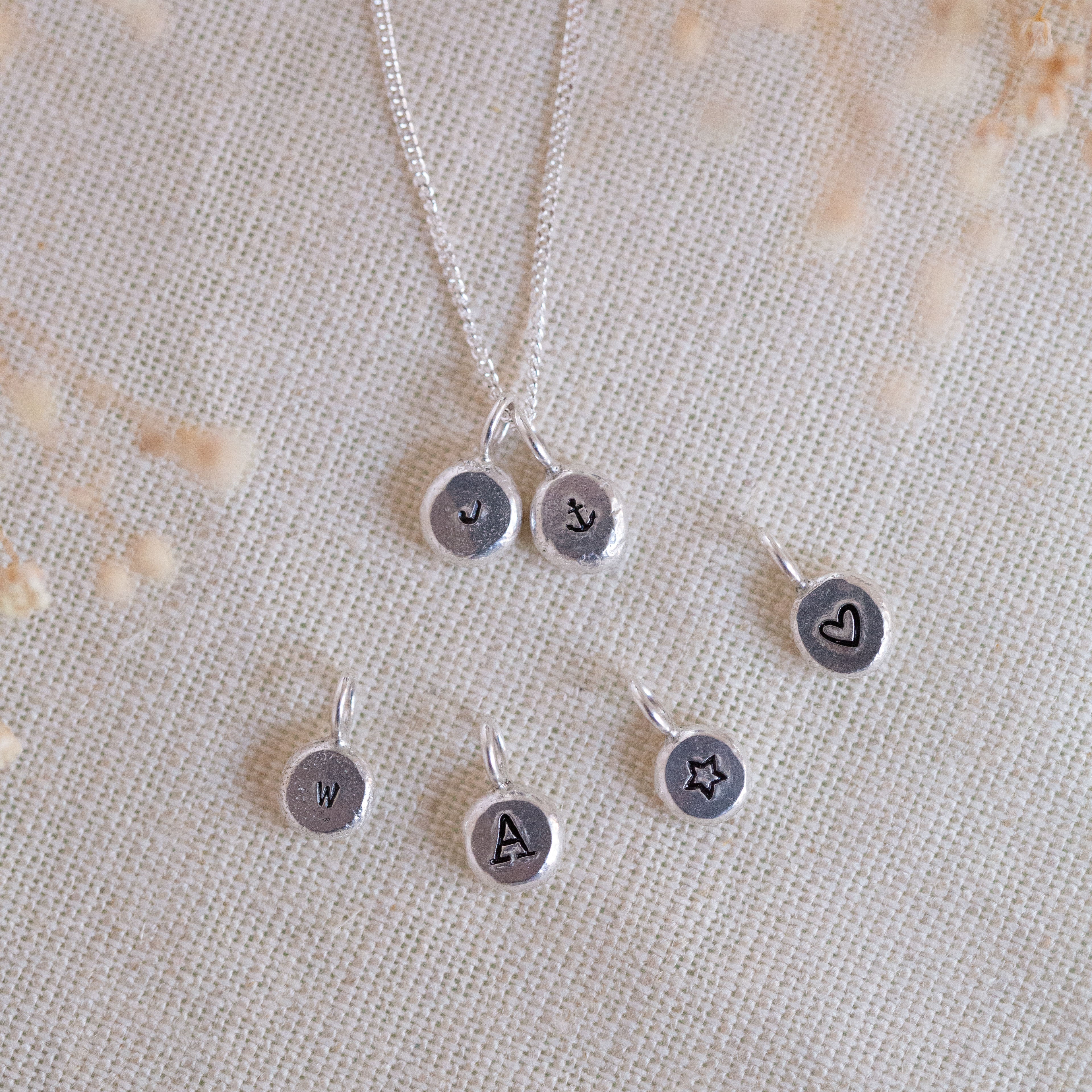 Pebble necklace
