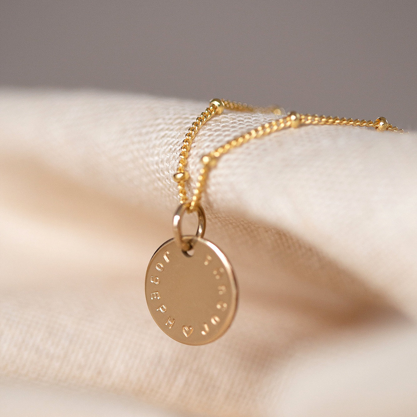 Gold midi disc necklace