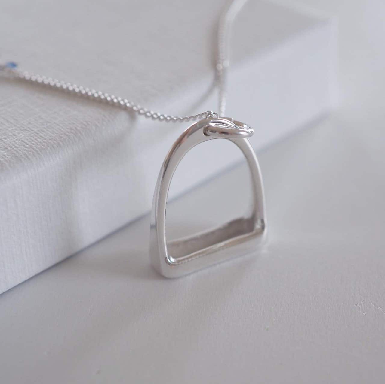 Stirrup necklace